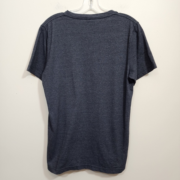 Canvas On Caturdays we wear cat shirts v-neck graphic tshirt woman's size medium - Picture 3 of 7